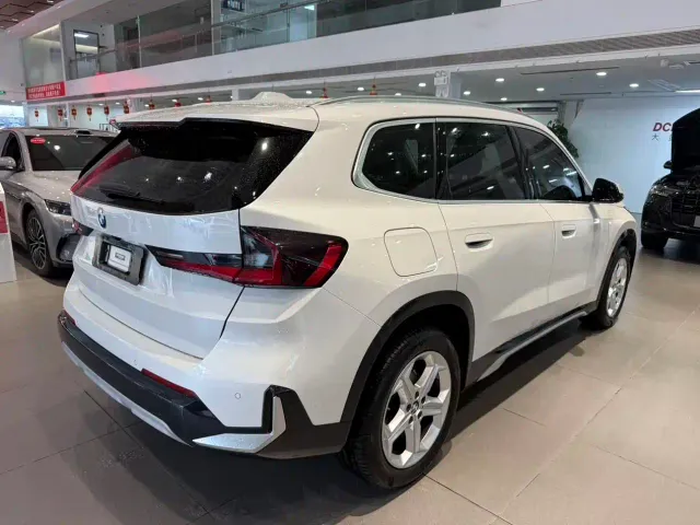BMW X1 — Фото автомобиля 4