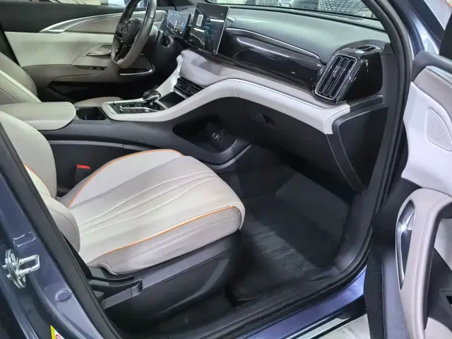 BYD Song Pro — Фото автомобиля 12