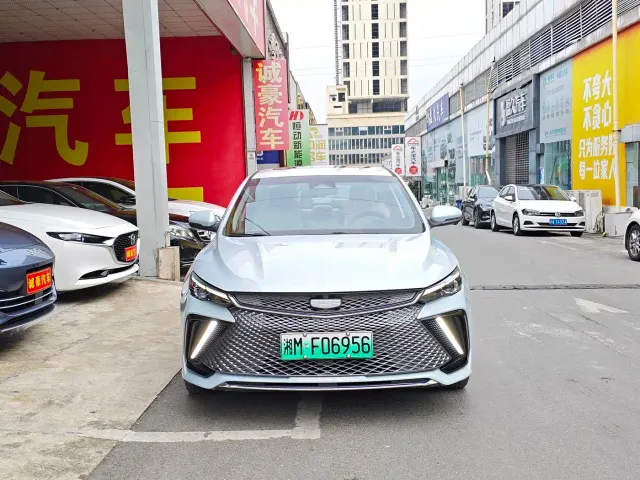Geely Emgrand L — Фото автомобиля 2