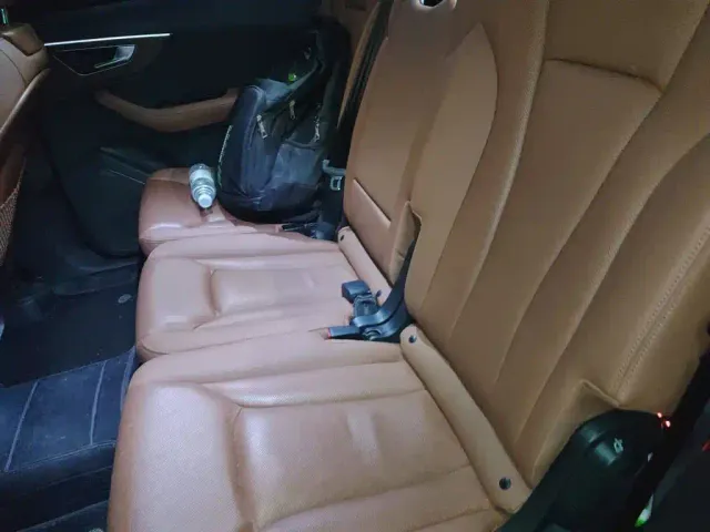 Audi Q7 — Фото автомобиля 13