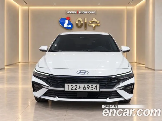 Фотография автомобиля — Hyundai Avante CN7