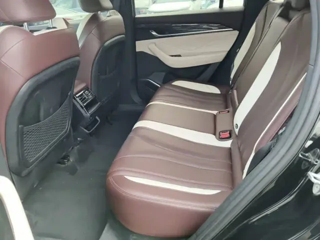 Geely Xingyue L — Фото автомобиля 16