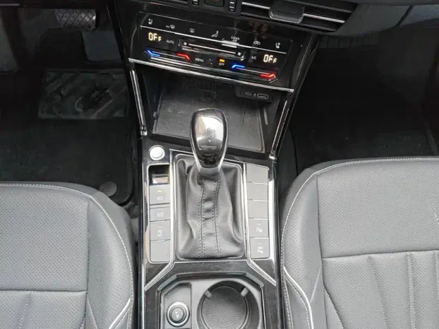 Volkswagen Passat — Фото автомобиля 13