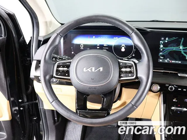 Kia Carnival Generation 4 — Фото автомобиля 15