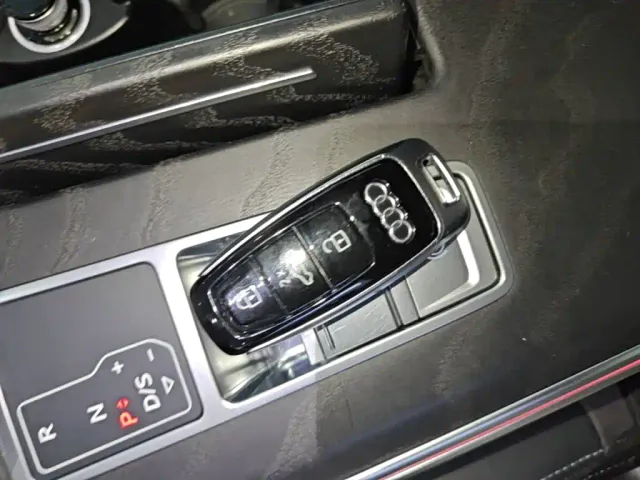 Audi Audi A6L 2024 45 TFSI quattro Premium Dynamic — Фото автомобиля 8