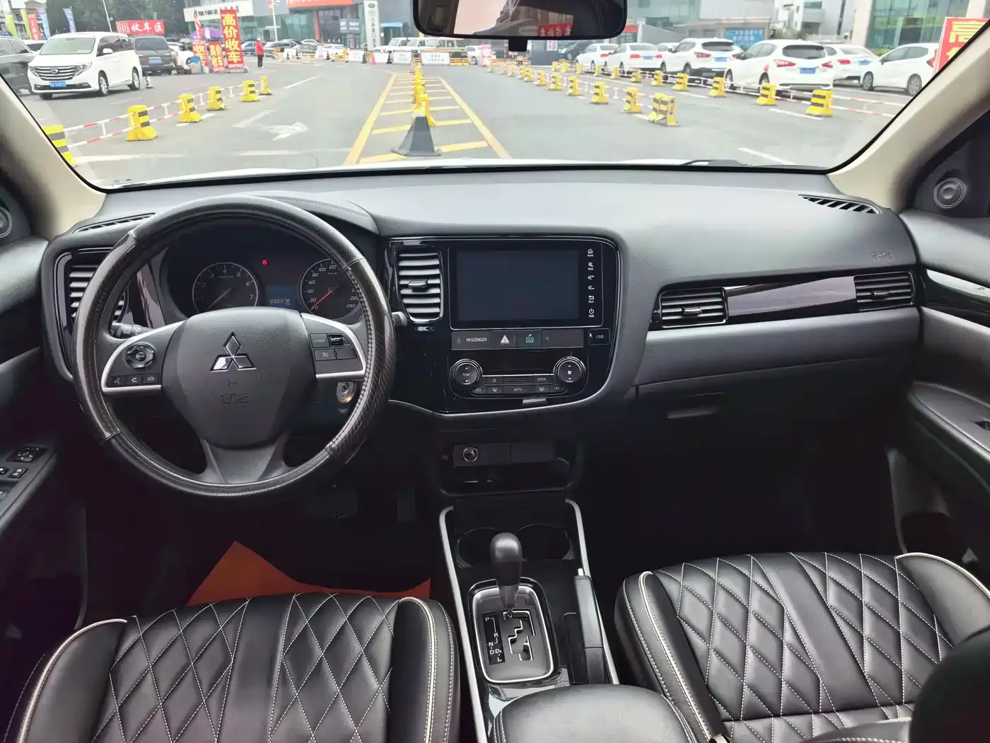 Mitsubishi Outlander 2021 2.0L 2WD Smooth Ride Version 5-Seater — Фото автомобиля 16