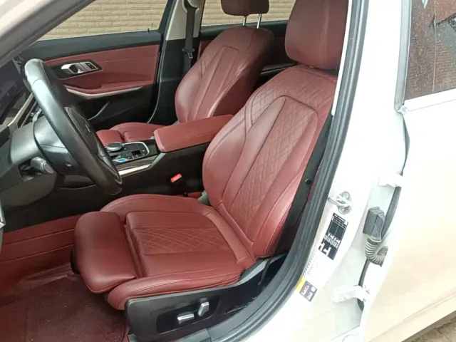 BMW i3 — Фото автомобиля 14