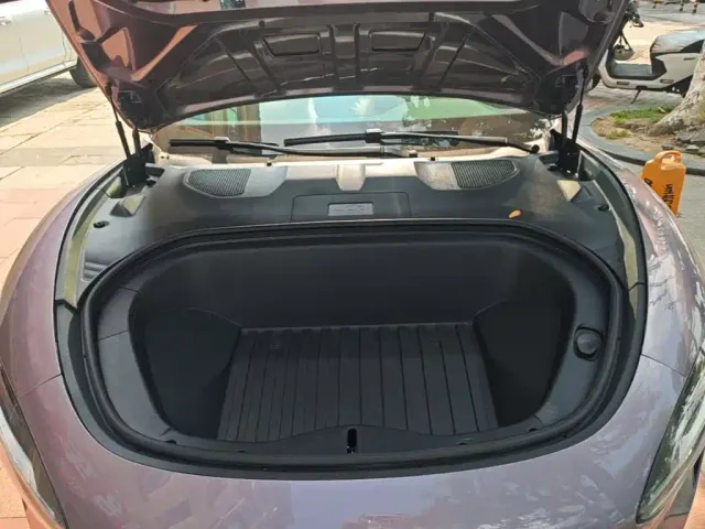 Xiaomi SU7 — Фото автомобиля 19