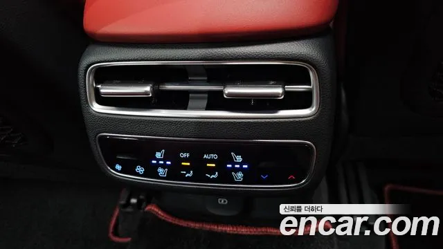 Genesis GV70 2.5T Бензин AWD — Фото автомобиля 16
