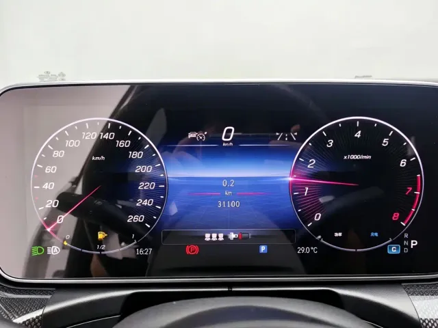 Mercedes-Benz C-Class — Фото автомобиля 11