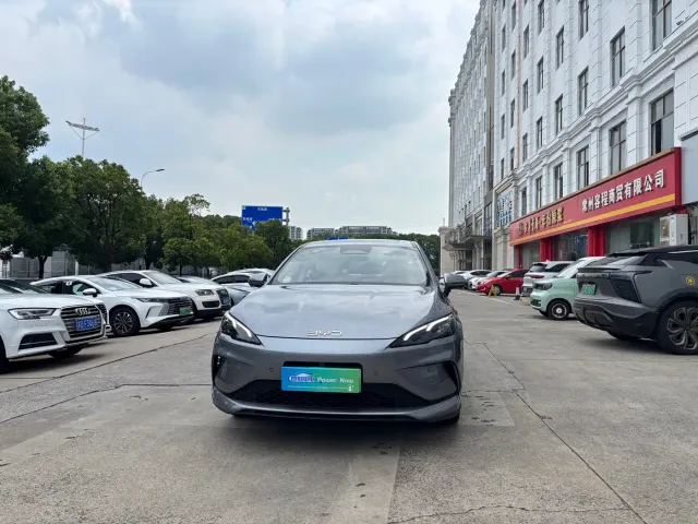BYD Seal 05 DM-i — Фото автомобиля 2