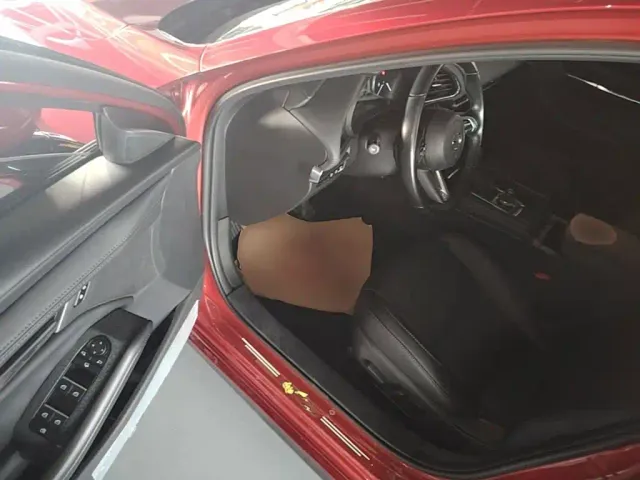 Mazda Axela — Фото автомобиля 15