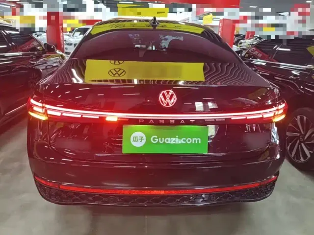 Volkswagen Passat — Фото автомобиля 5