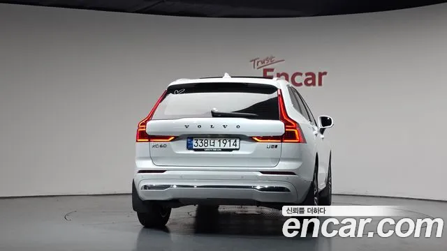 Вольво XC60 — Фото автомобиля 4