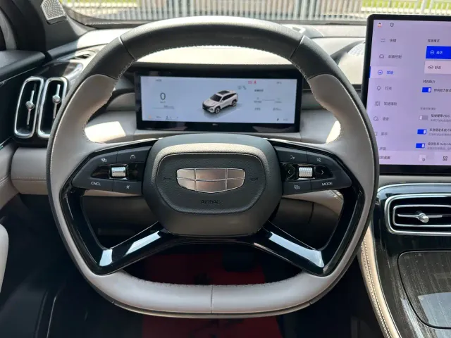 Geely Boyue L — Фото автомобиля 15