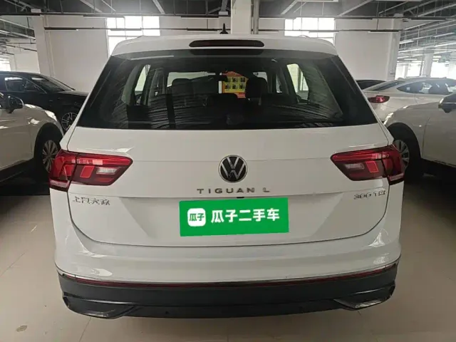 Volkswagen Tiguan L — Фото автомобиля 5