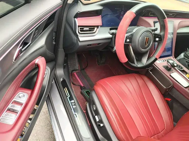 Hongqi H5 — Фото автомобиля 20