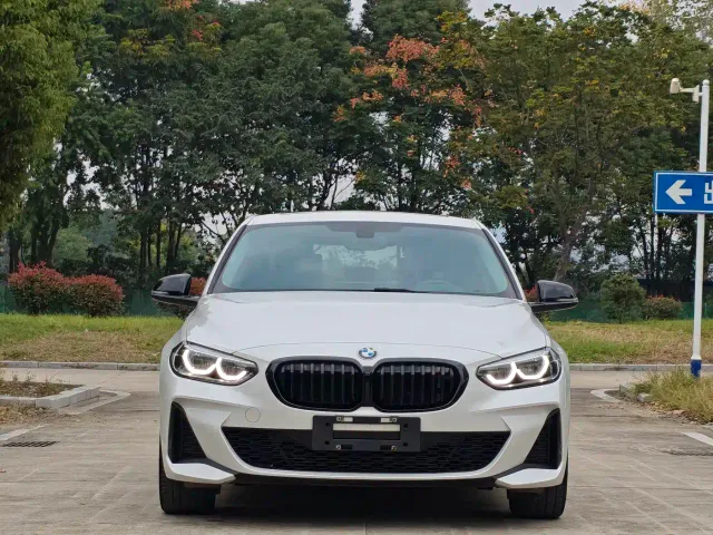BMW 1 Series — Фото автомобиля 2