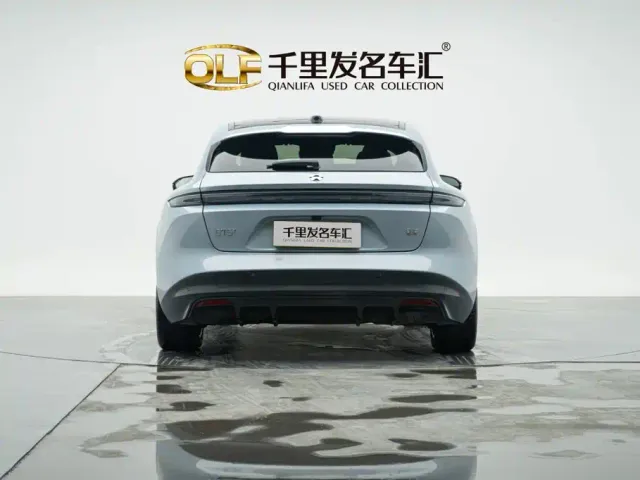 Nio ET5 Touring — Фото автомобиля 2