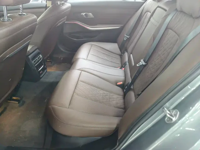 BMW 3 Series — Фото автомобиля 7