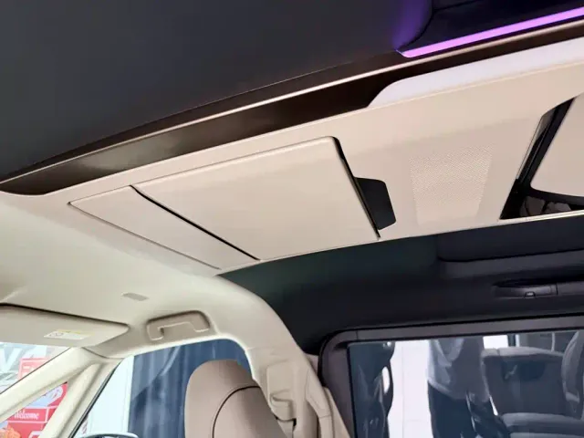 Toyota Alphard — Фото автомобиля 8