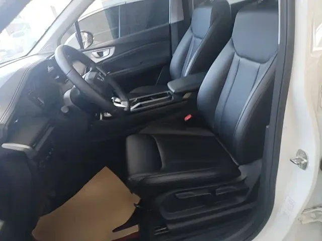 Wuling Jiachen — Фото автомобиля 14