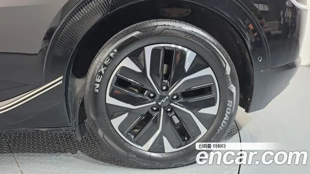 Kia EV6 — Фото автомобиля 15