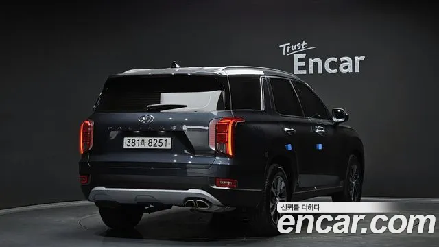 Hyundai Palisade Palisade Дизель 2.2 2WD — Фото автомобиля 2