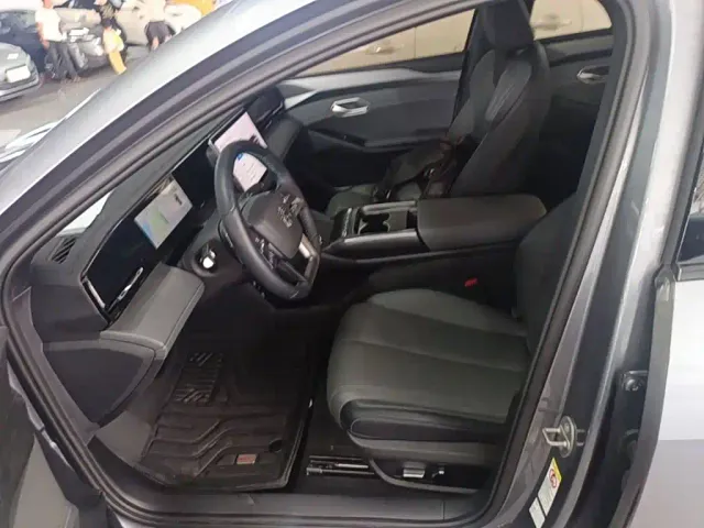 BYD Qin L — Фото автомобиля 10