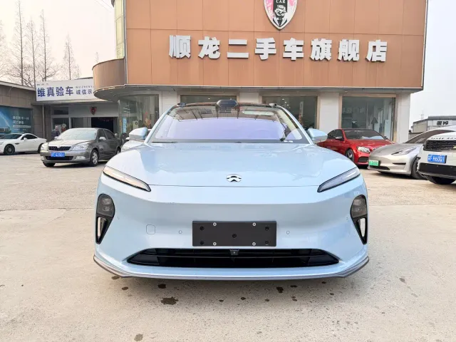 Nio ET5 — Фото автомобиля 2