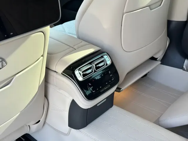 Mercedes-Benz Maybach S-Class — Фото автомобиля 12