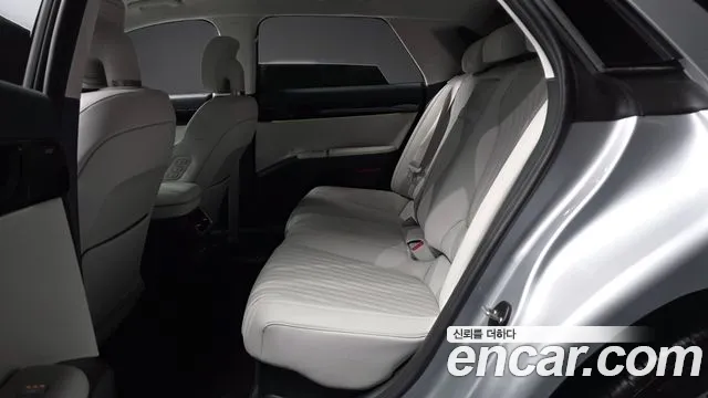 Hyundai Grandeur GN7 — Фото автомобиля 16