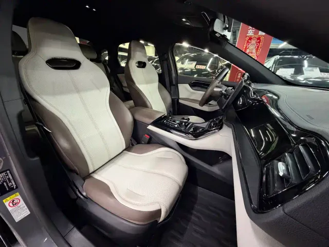 BYD Qin PLUS — Фото автомобиля 11