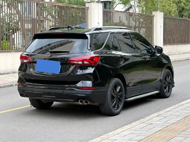 Chevrolet Equinox — Фото автомобиля 21