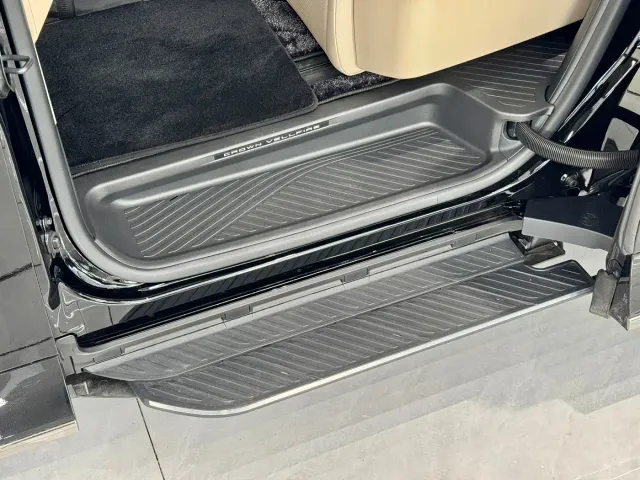 Toyota Vellfire — Фото автомобиля 10