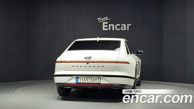 Hyundai Grandeur GN7 — Фото автомобиля 4