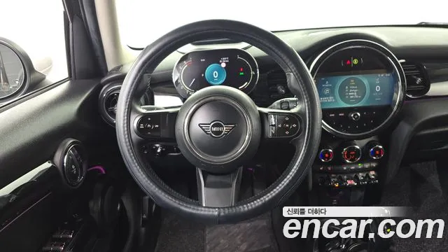 Mini Cooper Cooper 5 дверей Classic — Фото автомобиля 12