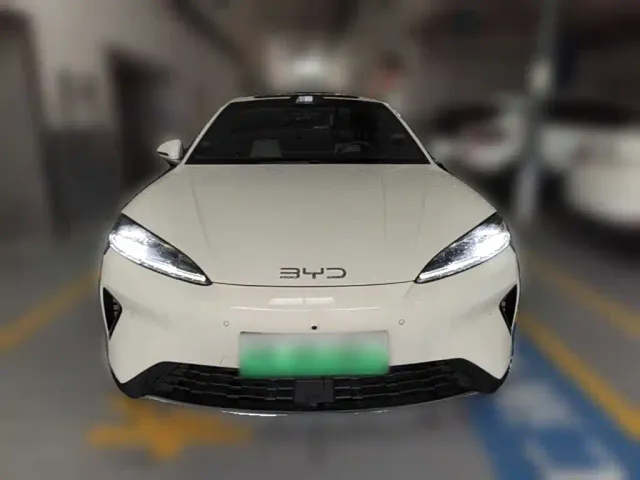BYD Seal 07 DM-i — Фото автомобиля 4