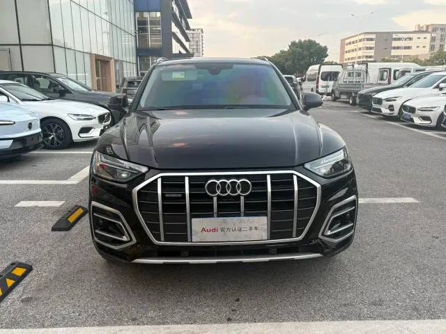 Audi Q5L — Фото автомобиля 2