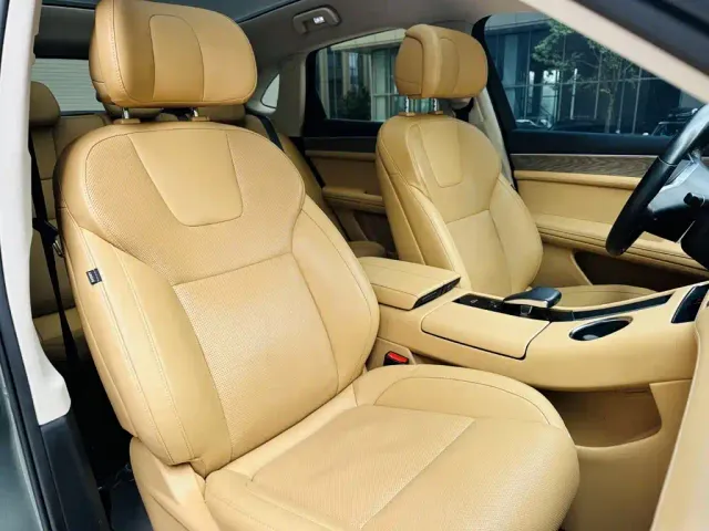 Aito M5 — Фото автомобиля 7