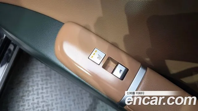 Hyundai Grandeur Grandeur (GN7) 2.5 Бензин 2WD — Фото автомобиля 7