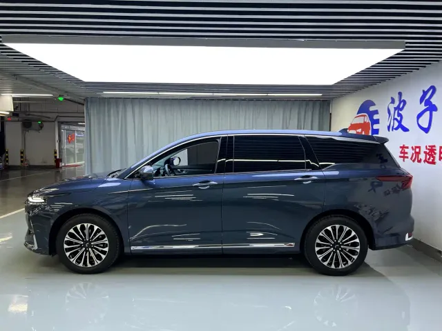 Wuling Victory — Фото автомобиля 4