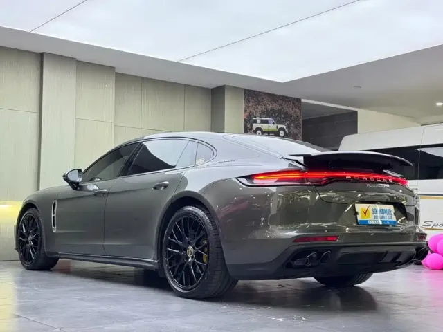 Porsche Panamera — Фото автомобиля 6