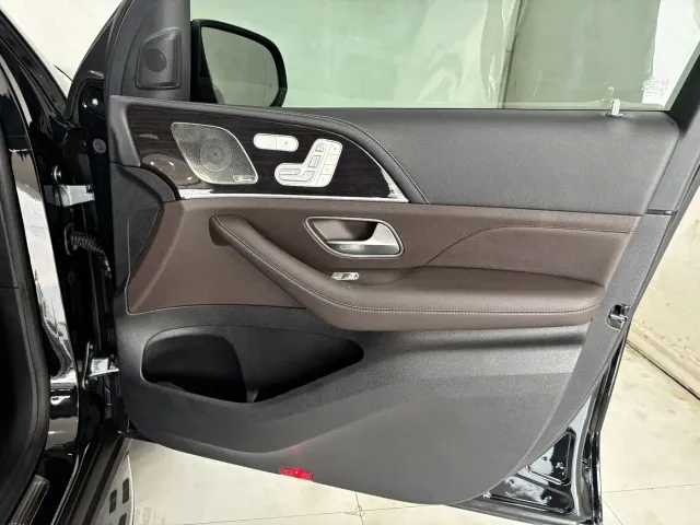 Mercedes-Benz GLS-Class — Фото автомобиля 26