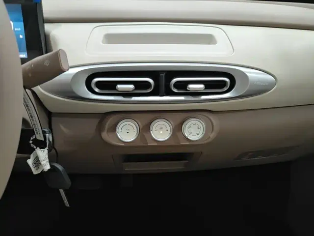 Wuling Hongguang Mini EV — Фото автомобиля 12