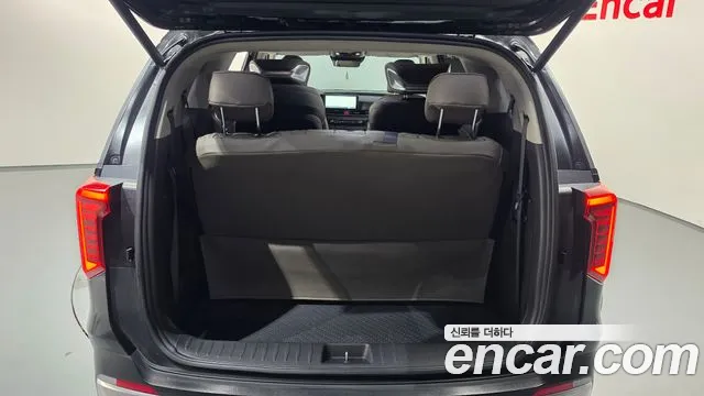 Kia Carnival Generation 4 — Фото автомобиля 24