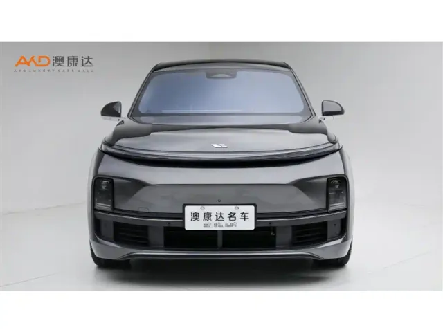 Li Auto L8 — Фото автомобиля 2
