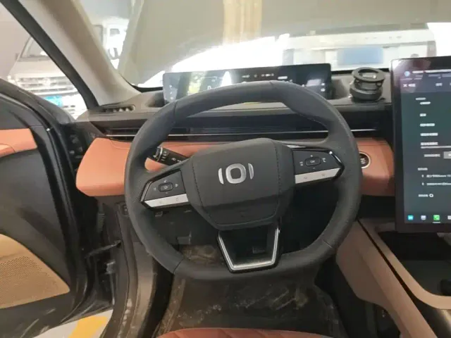 Changan Qiyuan A05 — Фото автомобиля 10