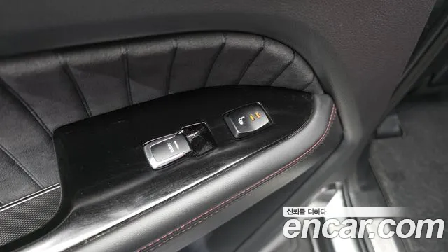 KG_Mobility_Ssangyong Rexton Rexton Arena Дизель 2.2 4WD — Фото автомобиля 19
