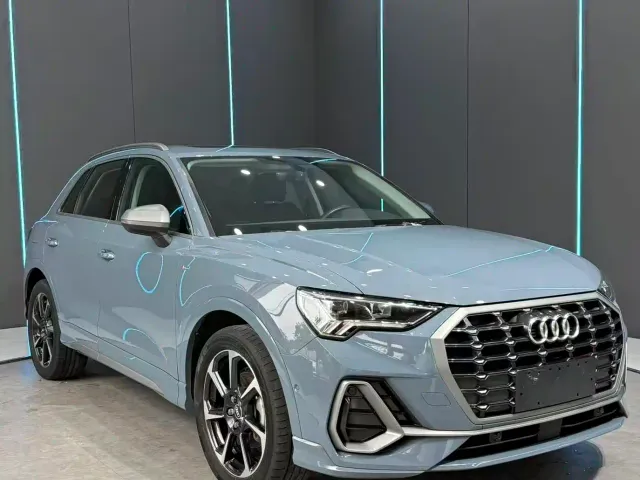 Audi Q3 — Фото автомобиля 3